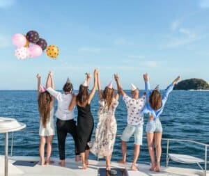 10 reasons to host your next class reunion on a boat