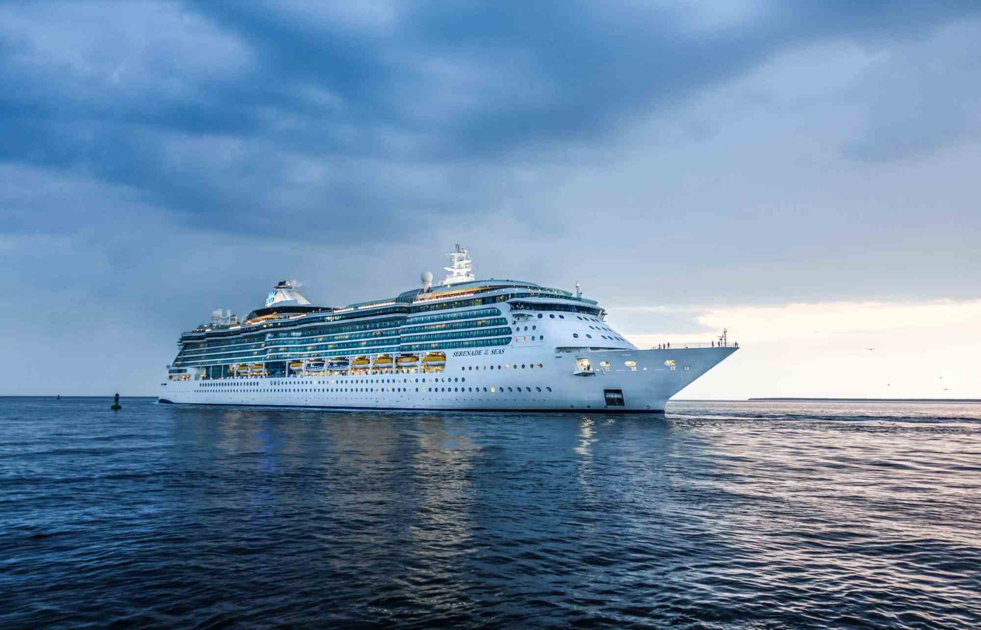 cruise-ship-3484854 Day Cruises from San Diego